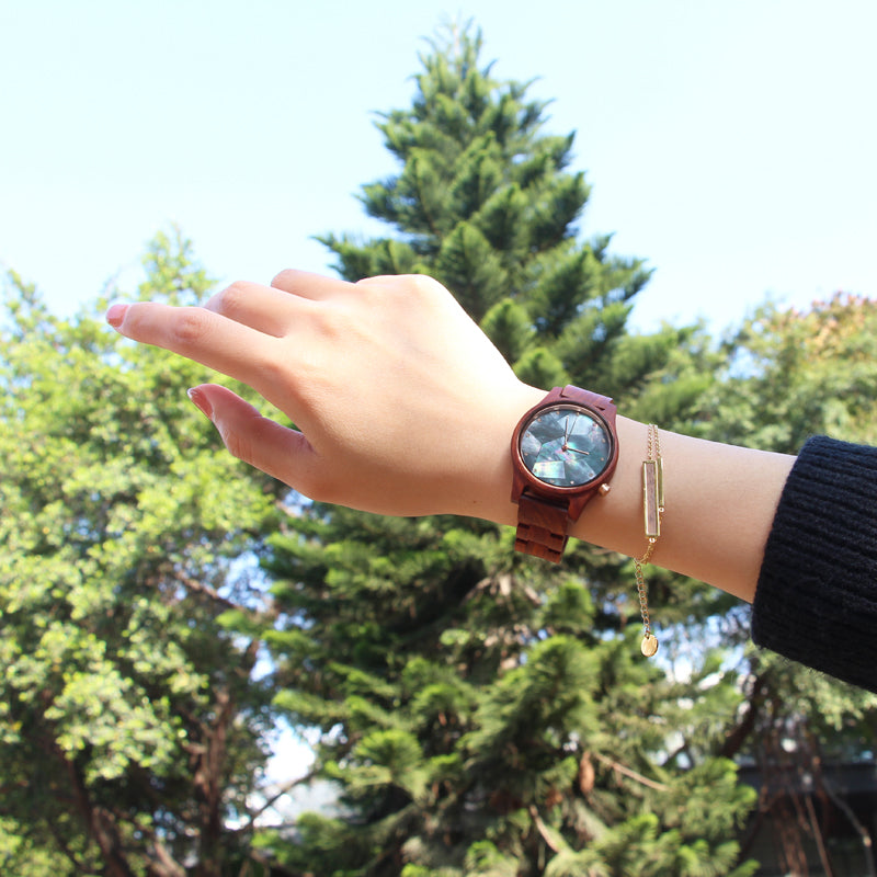 SOPEWOD Charm OEM Customized Shell Dial Men Women Wooden Watch